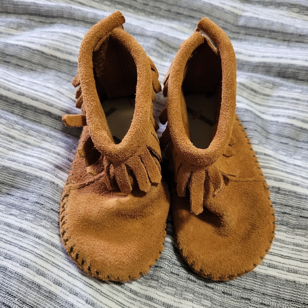 Kids moccasins